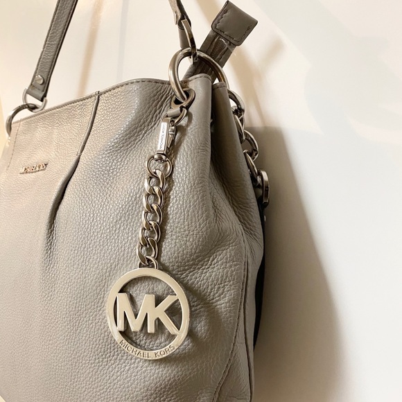 Michael Kors Handbag - Picture 7 of 8